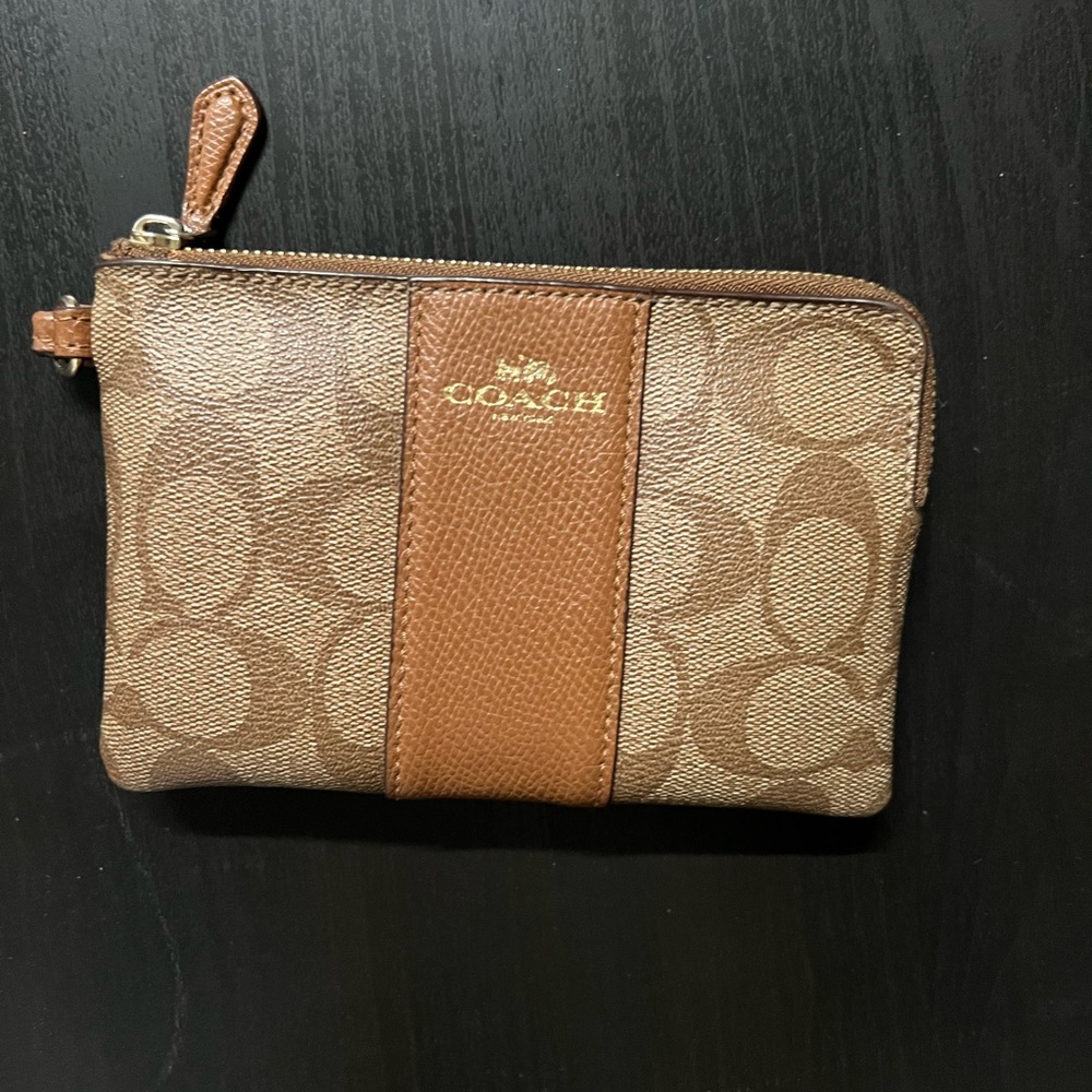 Coach Phone Wallet Wristlet Brown And Beige Signature Clutch